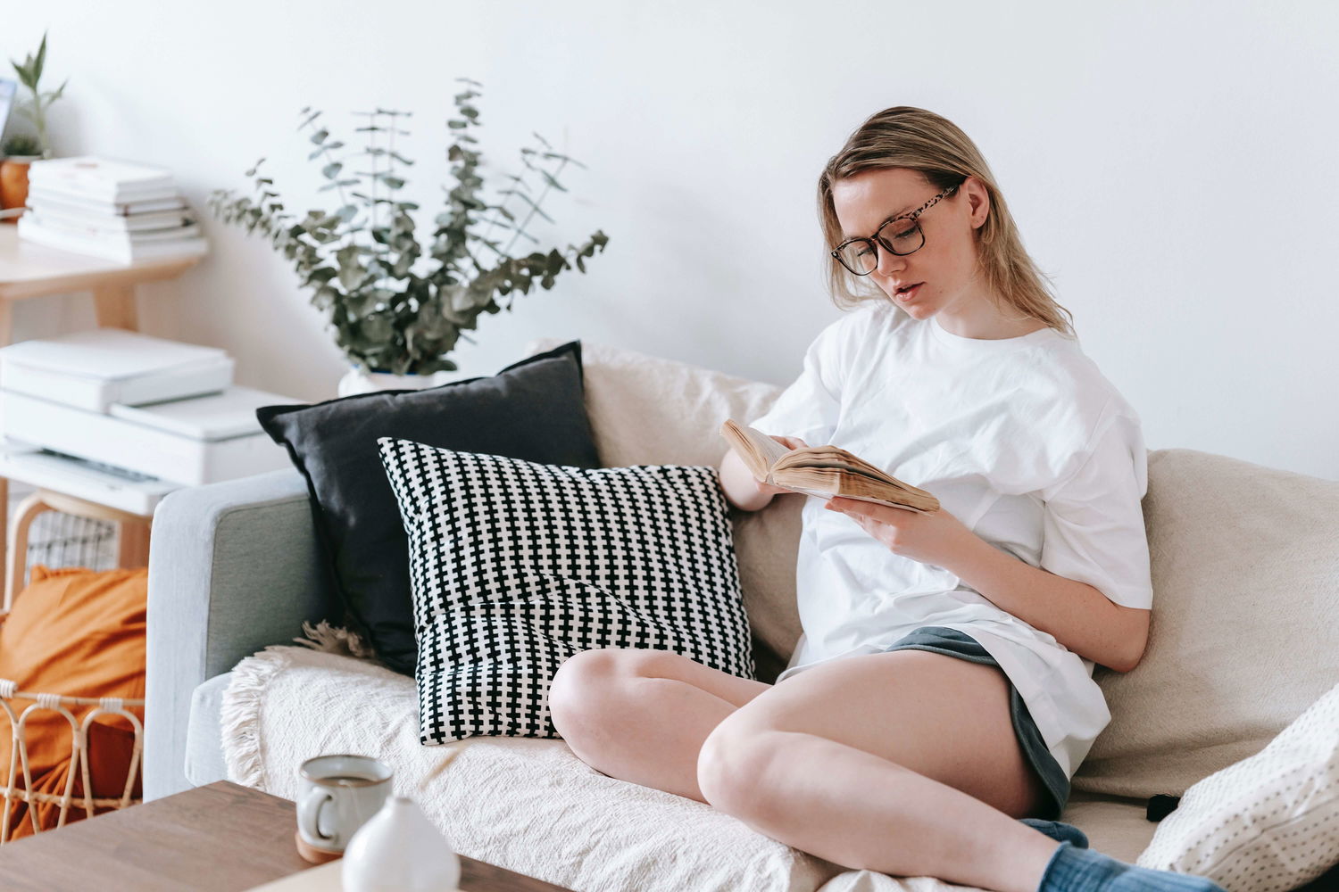  woman morning routine